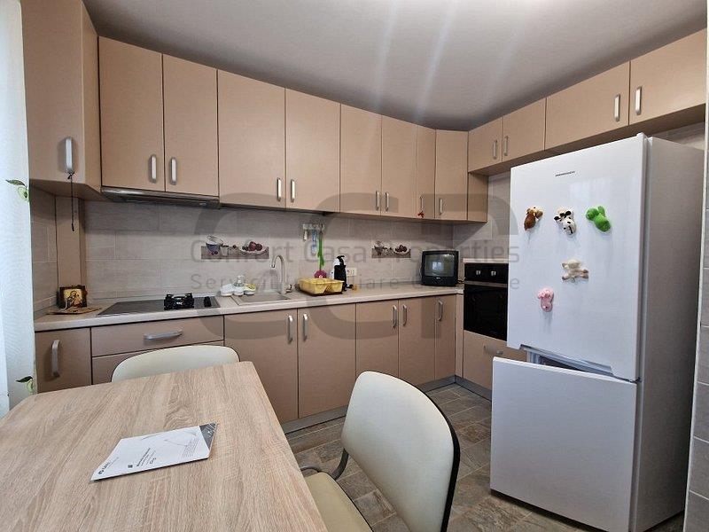 Popesti Leordeni - Str. Orizontului, apartament 2 camere, in vila, curte 150 mp