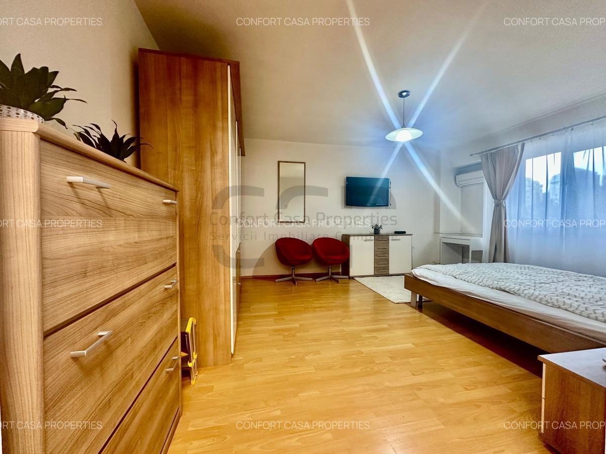 Nerva Traian, BLOC MIXT, mobilata complet et 1/8